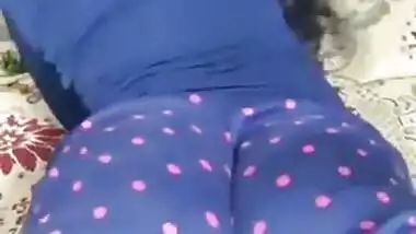 Hot bhabhi self recording in mood non-nude slowmo vid