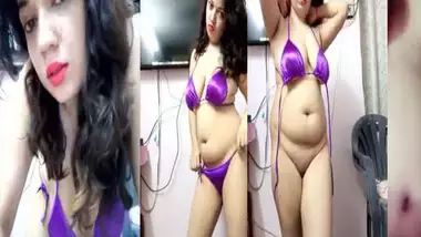 Stripping Pussy - Indian Hot Girl Stripping Pussy Show xxx desi sex videos at Negozioporno.com