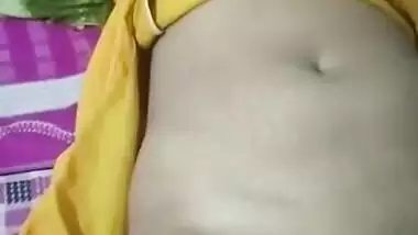 Sexy Yellow Salwar Kameez Bhabhi Blowjob 2 Clips Marge