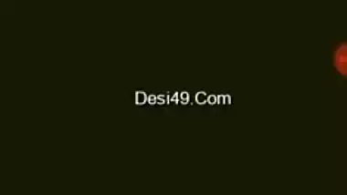 Horny client wants to see nude twat of XXX Desi model during show