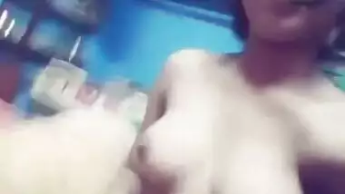 Desi coed thinks there is nothing bad about earning money as a webcam girl