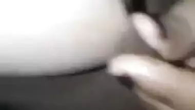 Amateur Desi beauty showing pointer sisters twat on cam for her bf