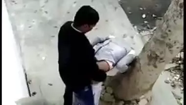 Desi mms XXX scandal, college girl fucking in the backyard of the school