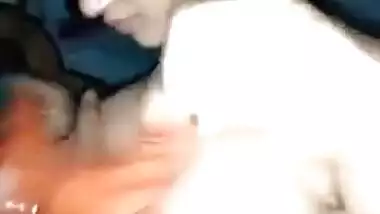 Amateur Desi bhabhi wearing new bra while devar recording n squeezing her boobs