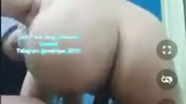 Desi wife is banged by husband with mask in an MMS show of XXX sex