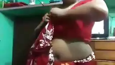 Desi Unsatisfied Married Bhabi Showing Her Big Ass And Pussy For Husband