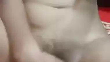 Horny Bangladeshi Desi XXX girl fingering her both holes