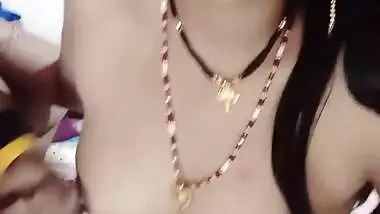 Sexy Bhabhi giving handjob on live cam show