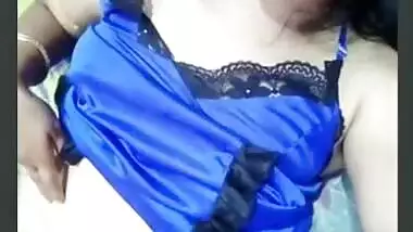 Super-horny Desi couple shows how they like to fuck on XXX camera