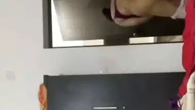 Huge boobs mom naked after bath caught by son viral MMS