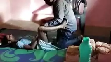 XXX guy penetrates Bhabhi woman while her cuckold husband is at work