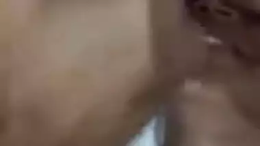 Desi woman has lips smeared with sperm by her XXX lover close-up MMS