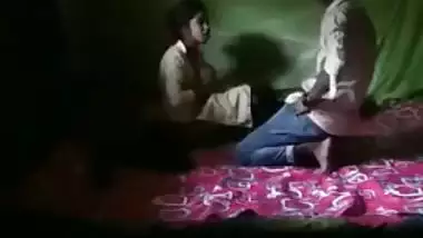 Desi girl has XXX sized dick for her hole in this MMS footage