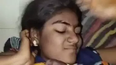 Mere Saath Karo Sex Video - Desi Girl Saying Khada Karo Ye Meri Gun Hai During Blowjob xxx desi sex  videos at Negozioporno.com