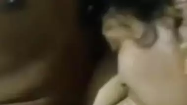 Cute Desi plumper sucks erect XXX prick of her lover like a pro