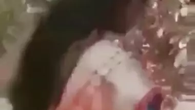 Lovely Desi XXX girl gives a hot blowjob outdoors till her boyfriend cum MMS