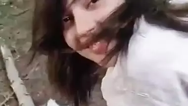 Most demanding viral video cute girl getting banges by bf in forest