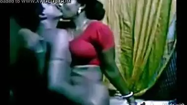 Tamil aunty lifting saree and riding sex