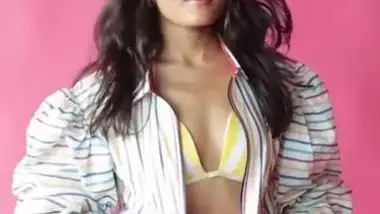 Xxxxvideo Gangle - Movs Hot Hot Shalini Pandey Xxxx Video xxx desi sex videos at  Negozioporno.com