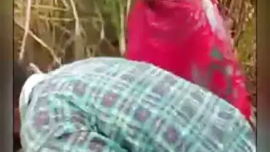 Cheating Desi wife caught on XXX camera by her in-laws with her secret lover