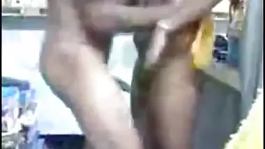 Pron video of a desi girl fucking her boss in the grocery shop