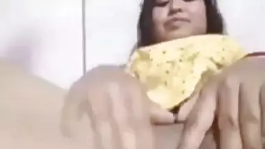 Boudi lifting nighty naked pussy pics and videos