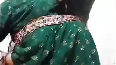 Big tits Bengali sex horny girl topless viral clip