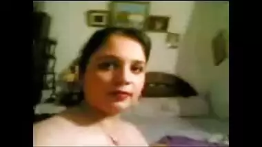 Paki Aunty Expose Herself