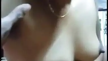 Village lady sucks a dick and fucks like a slut in desi porn