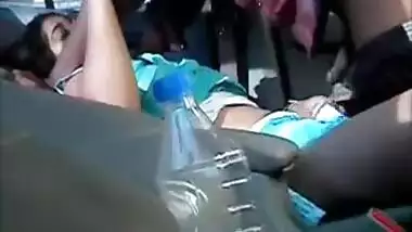 Car me office ki ladki ke chut chudai ka real xxx mms bana