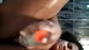 Horny Desi XXX bitch masturbating pussy with bottle video MMS