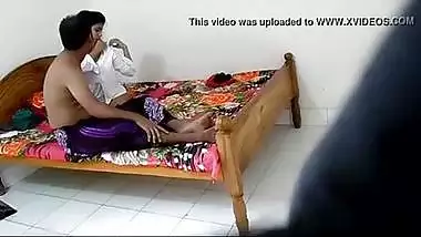 Desi escort girl making her first mms clip on demand