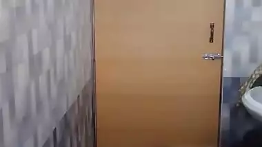 Today Exclusive-super Hot Desi Bhabhi Bathing Capture By Part 1