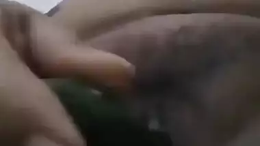 Bangladeshi Unsatisfied Bhabi Fingering