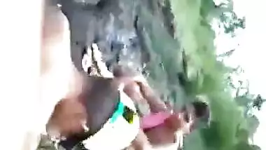 india callgirl doing bacchanal giving to 4 guys and fucked in the face