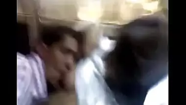 Horny college slut enjoys outdoor oral sex with her senior