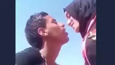 380px x 214px - Arab Lovers Kissing Outdoor indian sex tube