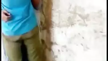 Indian cutie caught kissed by lover outdoor in hot Desi mms video