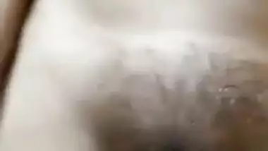 Slim Indian girl shows on cam her perky boobs and trimmed XXX twat