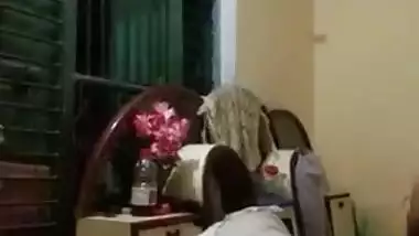 horny desi randi showing in erotic mood client recording his mobile