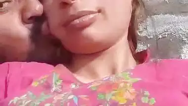 Pakistani bhabhi boob press outdoor by secret lover