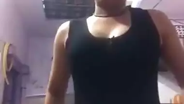 manika bhabhi changing selfie