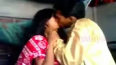 Gujarati Dp xxx desi sex videos at Negozioporno.com