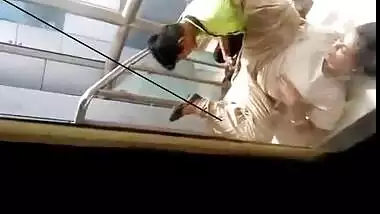 Desi aunty fingered by co worker in shopping mall staircase caught