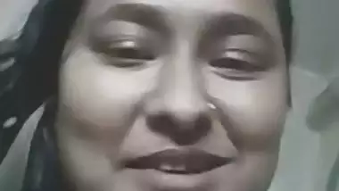 Chubby hijab lady naked body showing for boyfriend