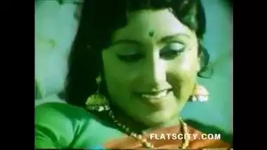 Bf Film Hindi Mein Kunwari Ladkiyon Ki Kunwari Ladkiyon Ki Blue Film xxx  desi sex videos at Negozioporno.com