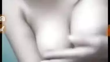 MILF is called by XXX lover who needs Desi to show off her pussy