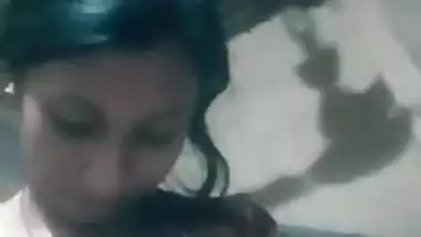 Horny Bengali MILF spontaneously performs XXX striptease for Desi boys