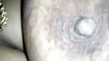 Indian guy sets camera on and touches sex boobs of XXX female in bed