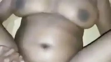 Busty milf takes an Indian big dick during her desi chudai